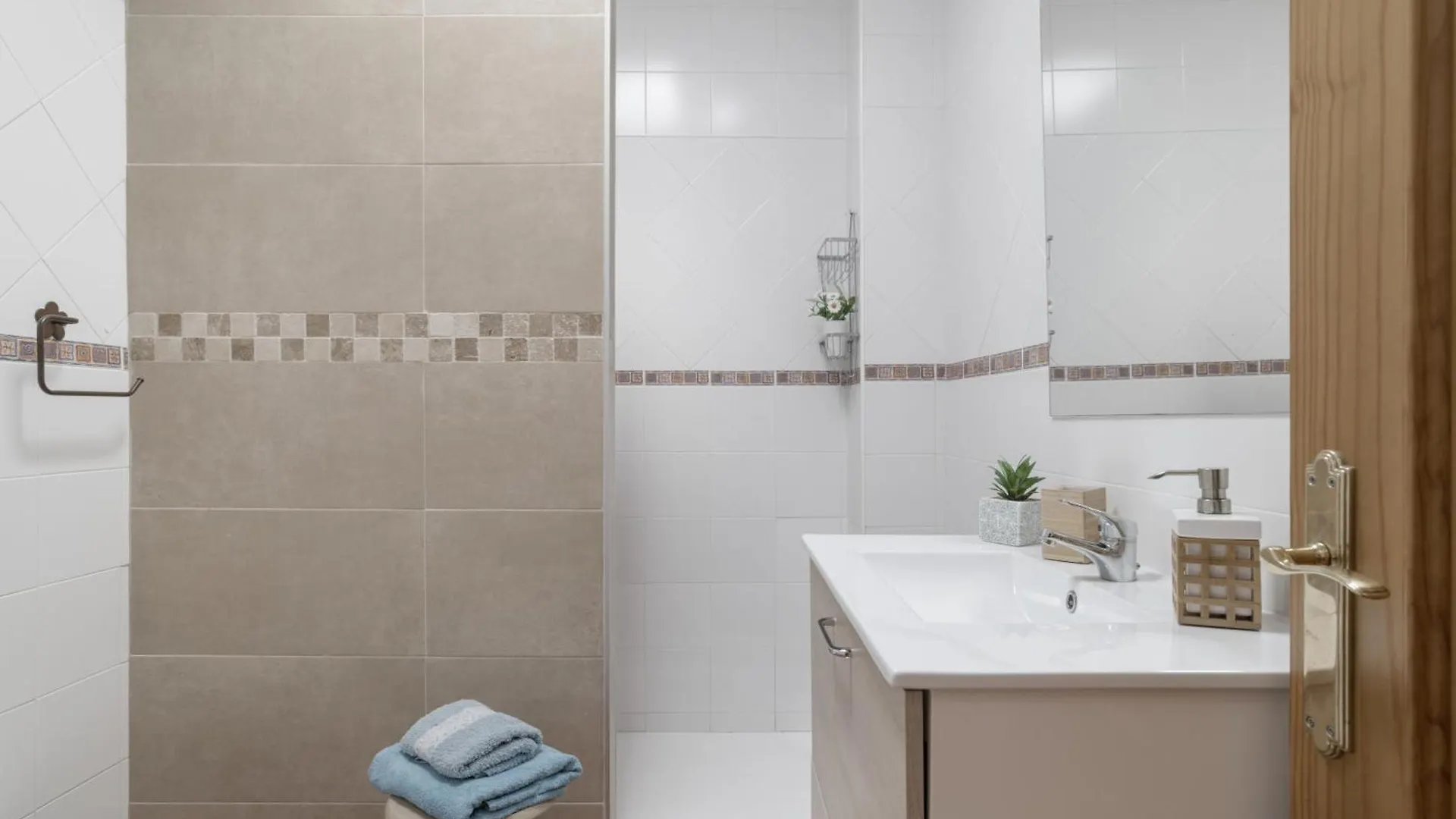 Apartamento Frank - Solo Familias Conil De La Frontera 0*,  España
